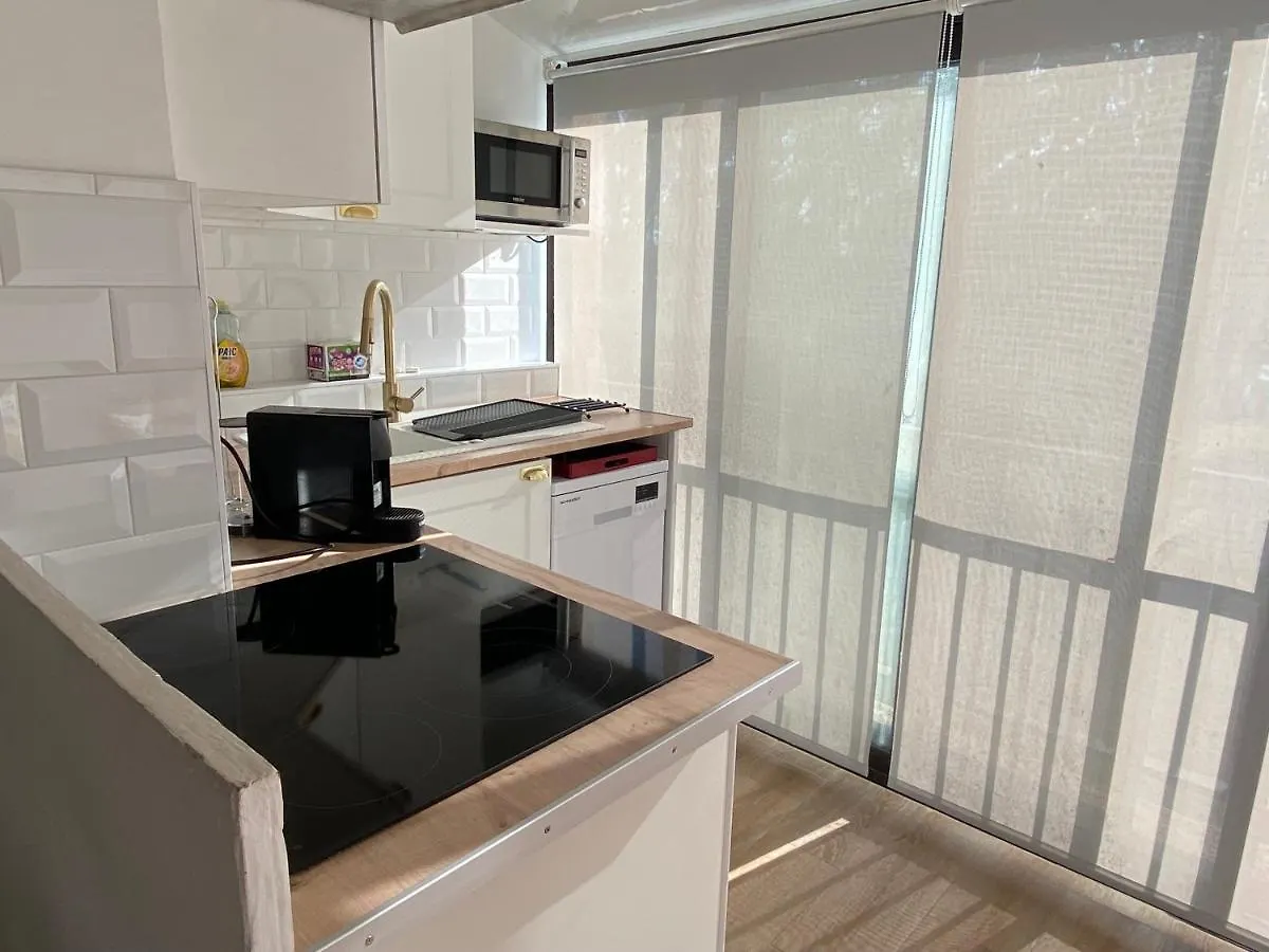 Joli Appartement Cosy Arles 0*,  France